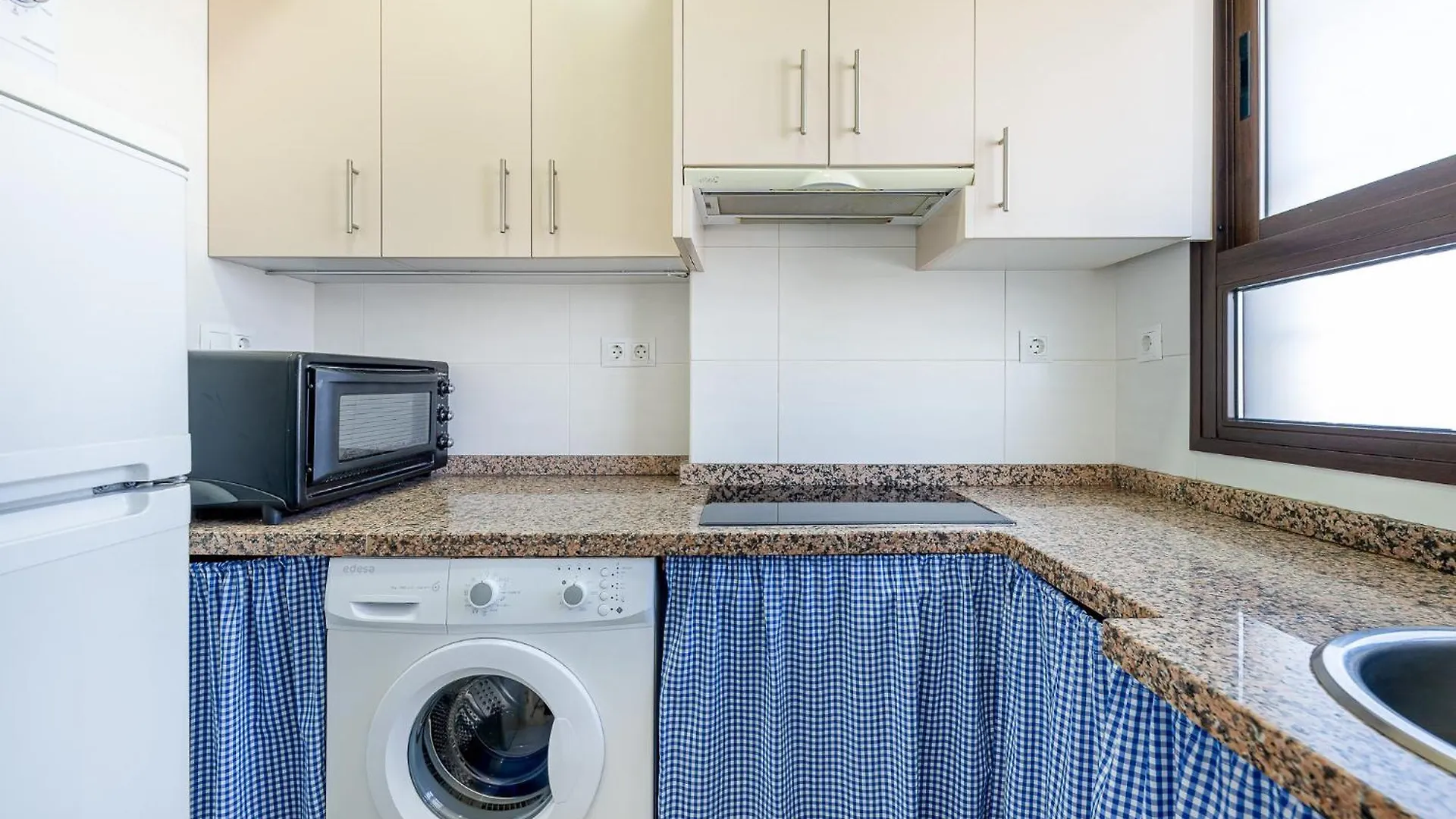797 Holiday Rentals - Apartamento En Aloha Con Vista Al Mar Benalmadena Spain