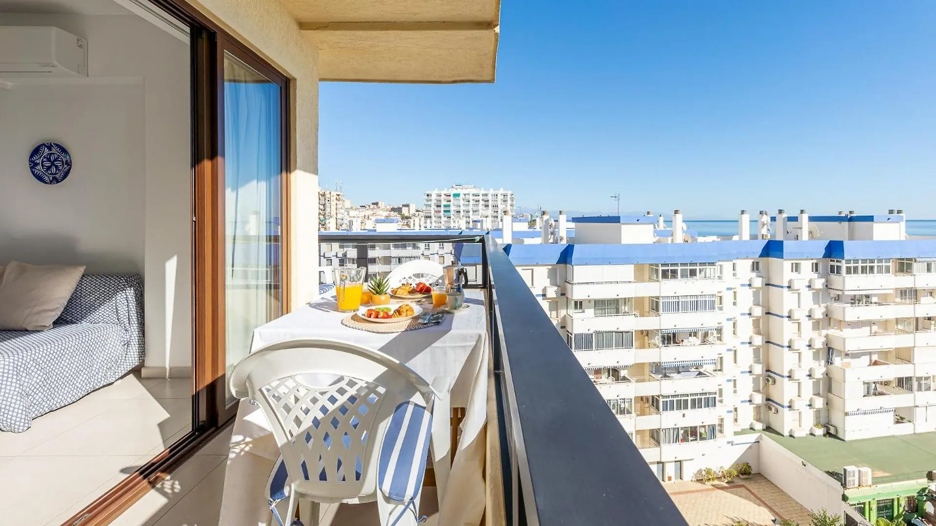 797 Holiday Rentals - Apartamento En Aloha Con Vista Al Mar Benalmadena 0*,