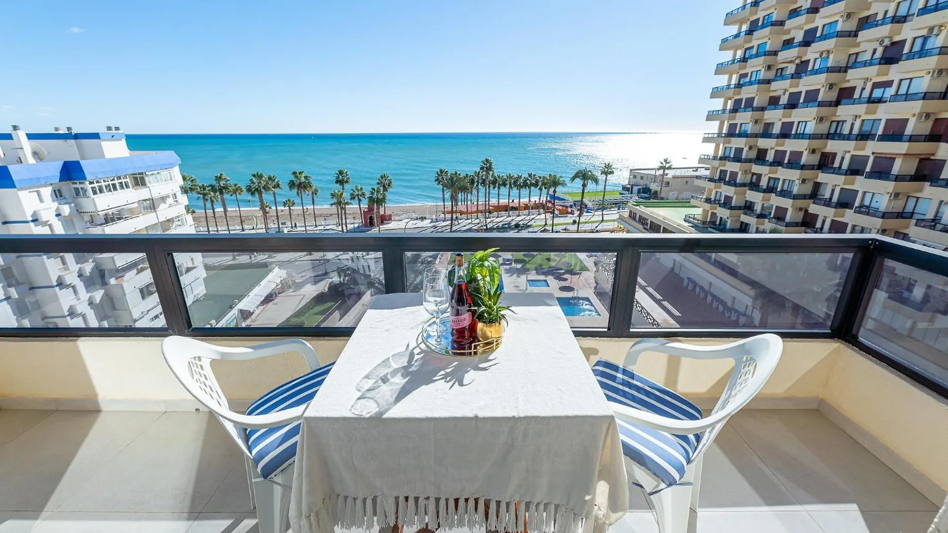 797 Holiday Rentals - Apartamento En Aloha Con Vista Al Mar Benalmadena 0*,  Spain