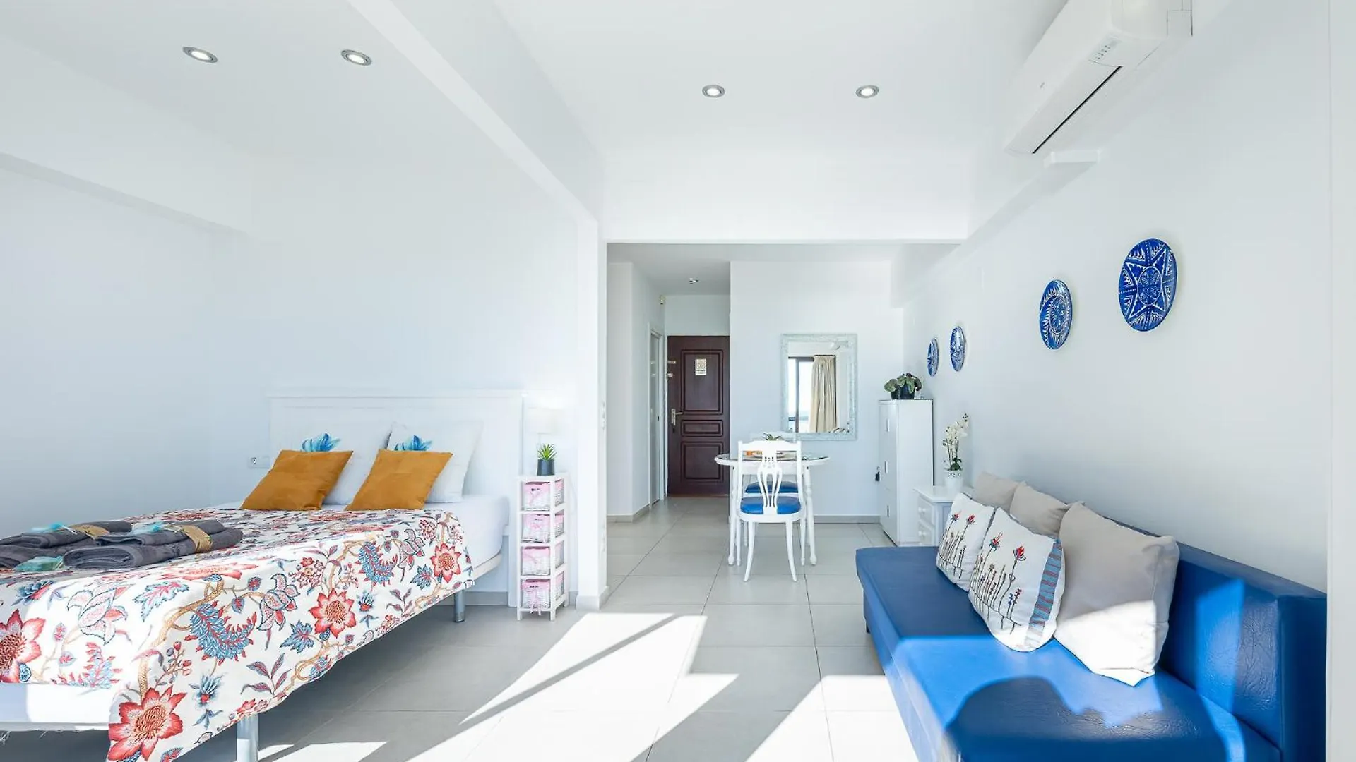 797 Holiday Rentals - Apartamento En Aloha Con Vista Al Mar Benalmadena