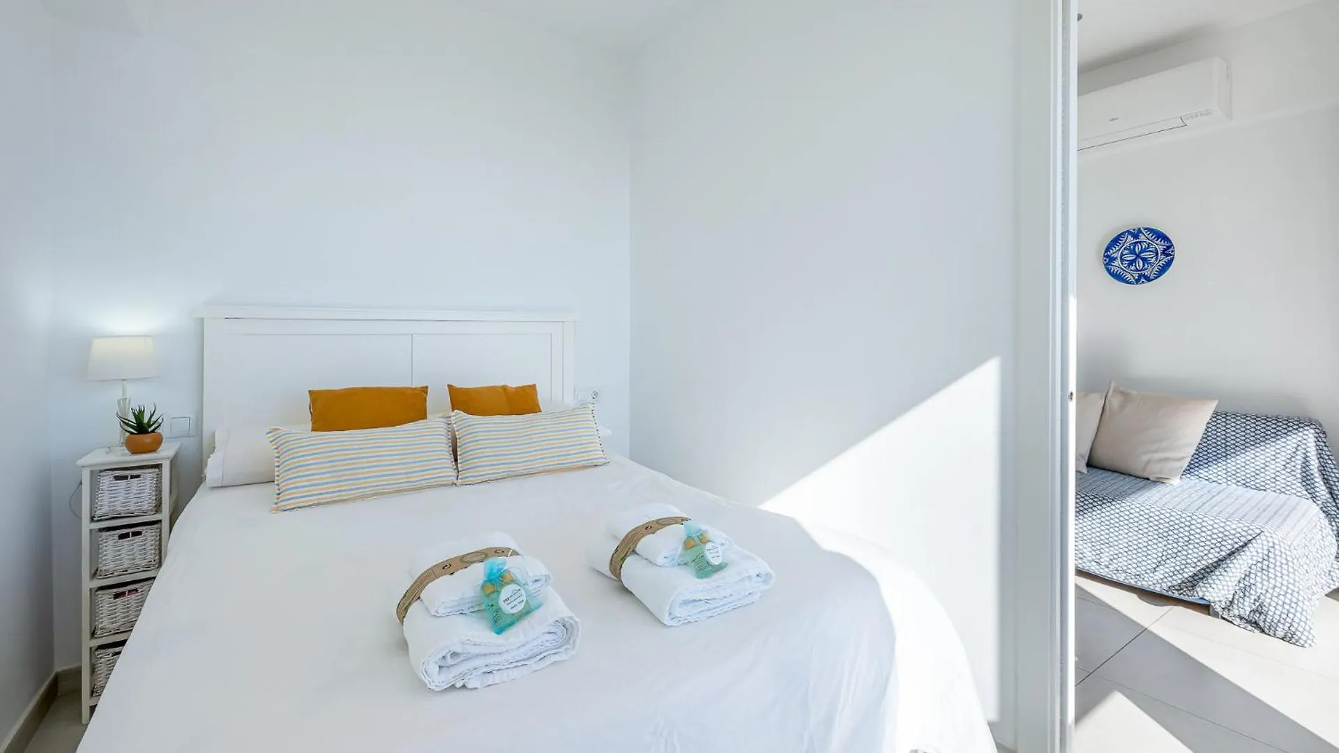 797 Holiday Rentals - Apartamento En Aloha Con Vista Al Mar Benalmádena Appartement